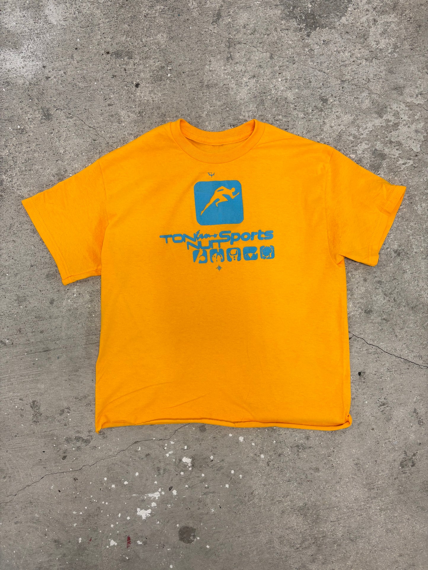 TN Sports Gold tee